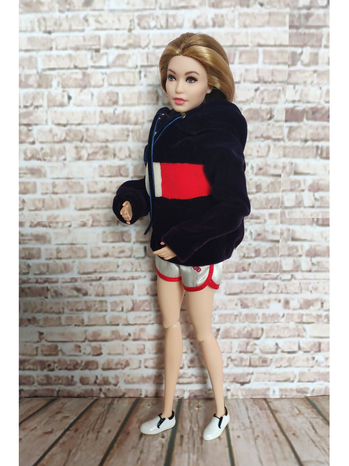 Gigi Hadid Tommy Hilfiger 1
